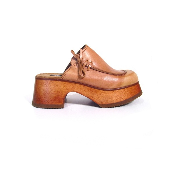 Vintage 9s Candies Tan Leather Platform 